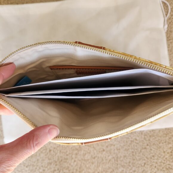 NEW J. McLaughlin Jenna leather clutch